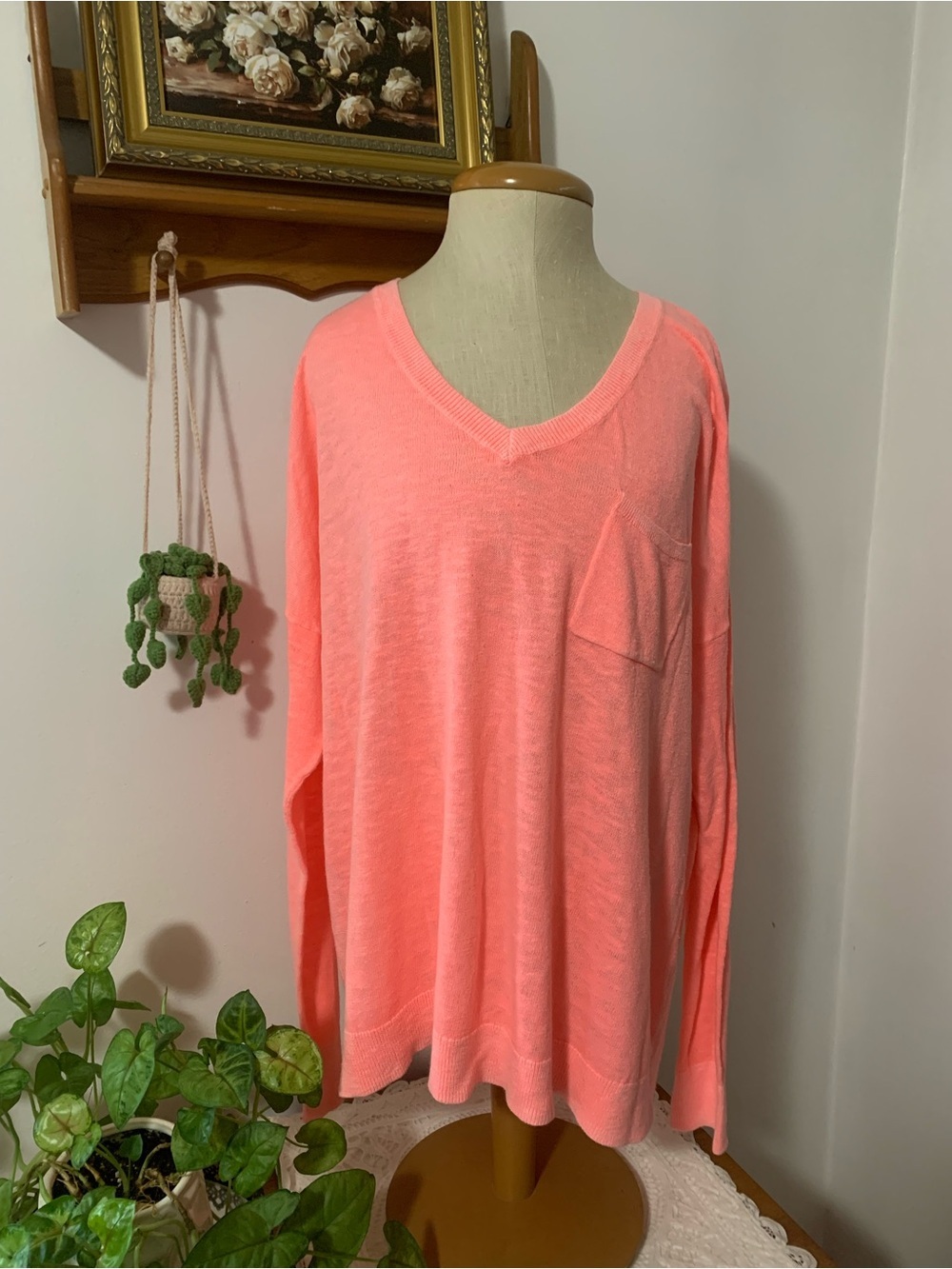 GAP Hot Pink V-Neck Pocket Cotton Rayon Blend Oversize Pullover Sweater M - Picture 1 of 15
